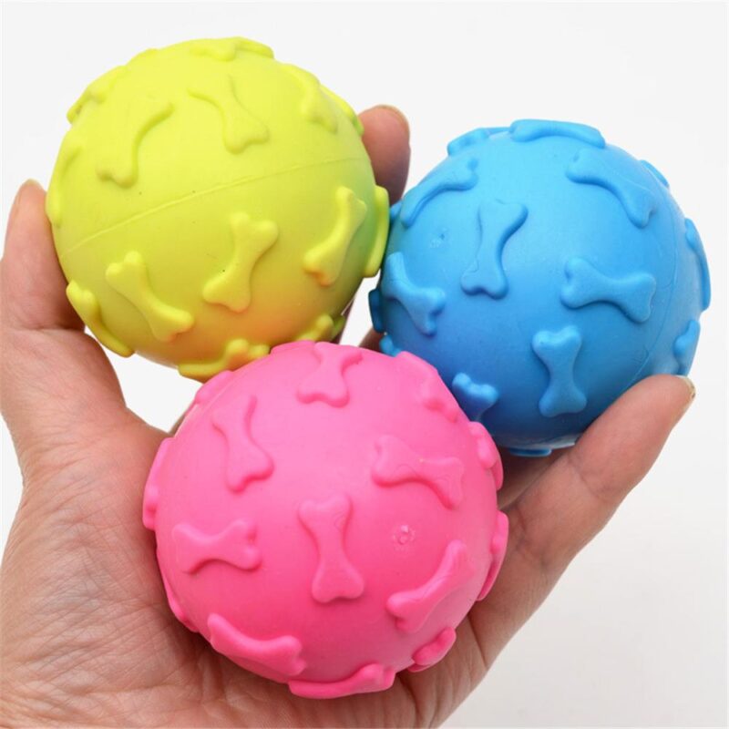 1pcs Diameter 6cm Squeaky Pet Dog Ball Toys for Small Dogs Rubber Chew Puppy Toy Dog Stuff Dogs Toys Pets Supplies (random color 6.5cm 1pc Random color)